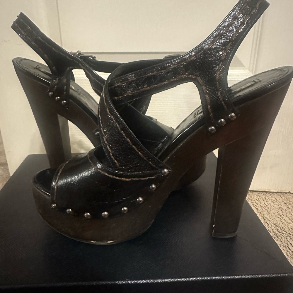 Prada Vitelli Shine Military Platform Sandals - Picture 2 of 6